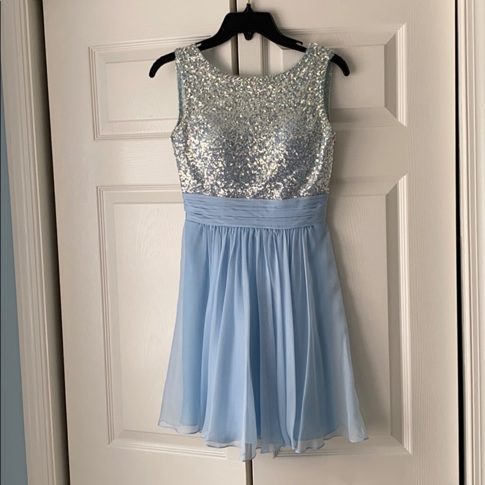 Blue short dress